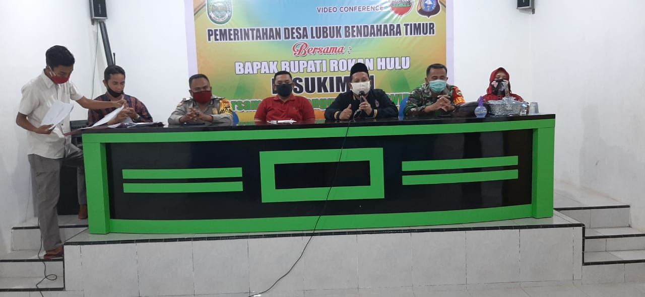 Babinsa Koramil 13/Rokan Kawal Rapat Musyawarah BLT-DD Di Desa Lubuk Bendahara Timur