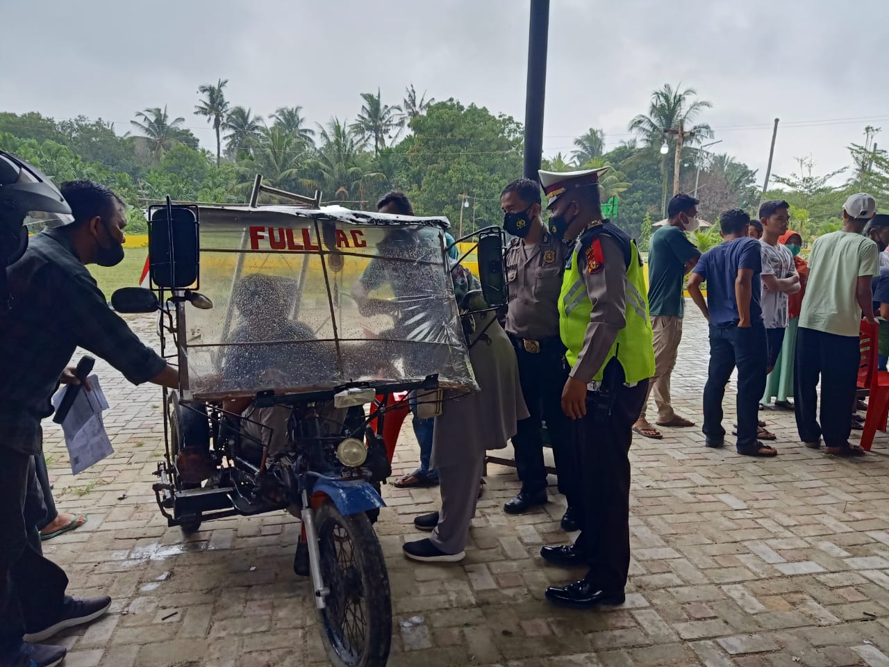 Pemkab Rohul Dirikan Dapur Umum di Pos Pengungsian Warga 