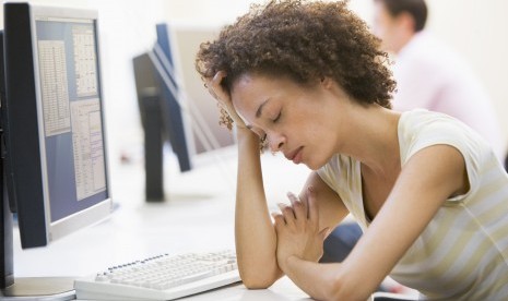 Kamu Sering Mengantuk Seharian? Mungkin Ada Masalah Pada Otak