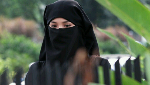 Larangan Mahasiswi Bercadar di UIN Yogyakarta Dikhawatirkan Meluas ke Kampus Lain