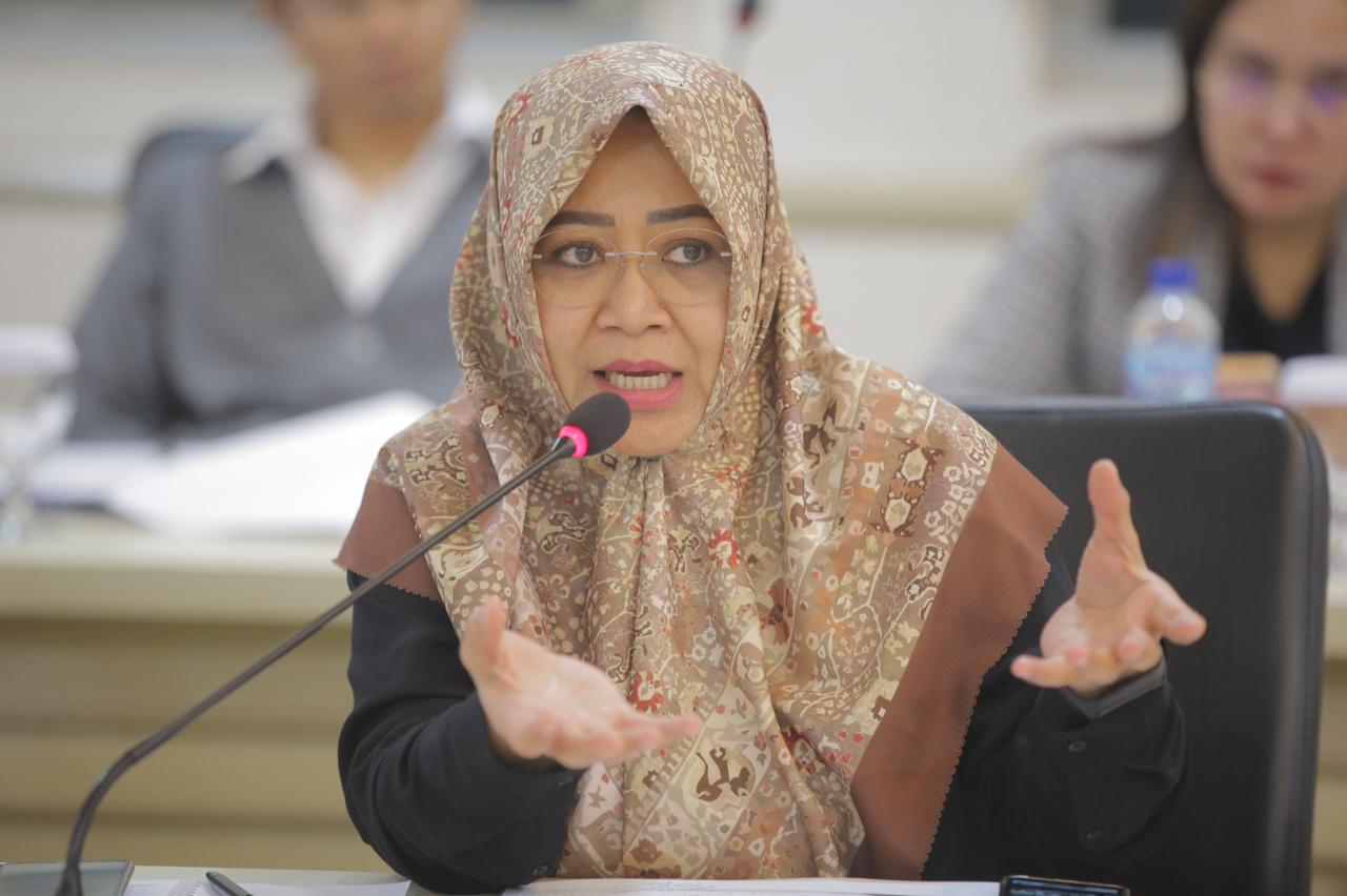 Diduga Salah Input Data, Senator Riau Intsiawati Ayus Minta KPU Hentikan Real Count