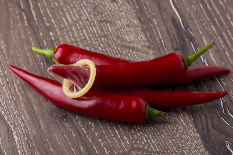 Kondom Dengan Berbagai Rasa, Apakah Aman Bagi Kesehatan?