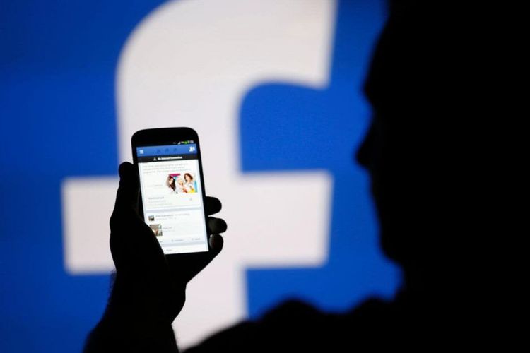 Sebar Foto Bugil Teman yang Baru Dikenal di Facebook, Pria Ini Ditahan