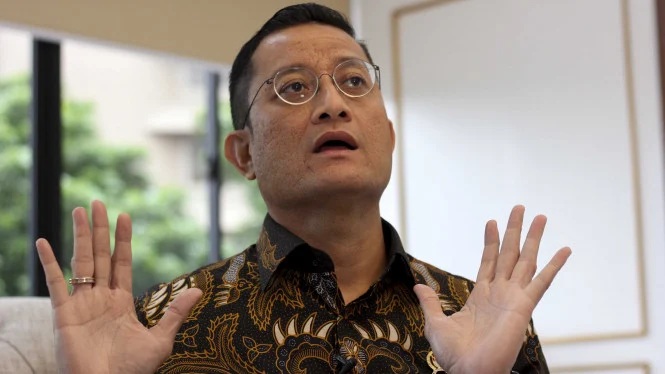 Jutaan Buruh Kena PHK, Tenaga Medis Berguguran, Bansos Covid-19 Malah Dikorupsi Mensos Cs