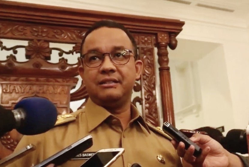Anies Larang Warga dengan Gejala Corona Datangi Rumah Sakit