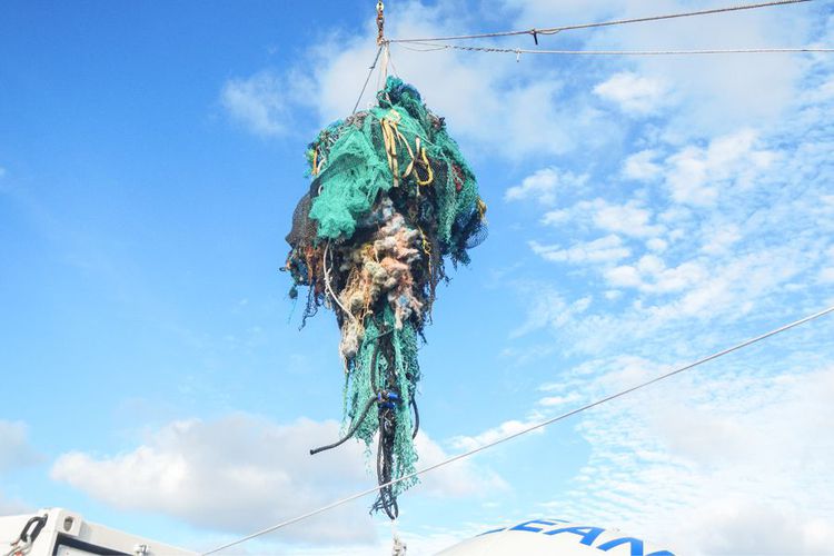 Kumpulan Sampah di Samudra Pasifik Kini Hampir Seluas Indonesia