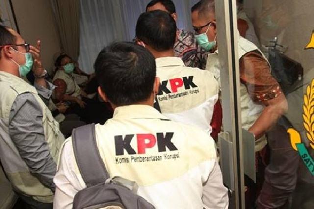 OTT Gubernur Bengkulu dan Istri, KPK Sita Uang dalam Kardus
