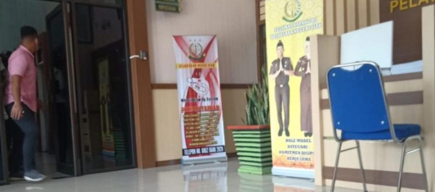 Dugaan Kasus Korupsi Dana Hibah Bansos, Tiga Orang Dekat Syamsuar Diperiksa Kejati Riau