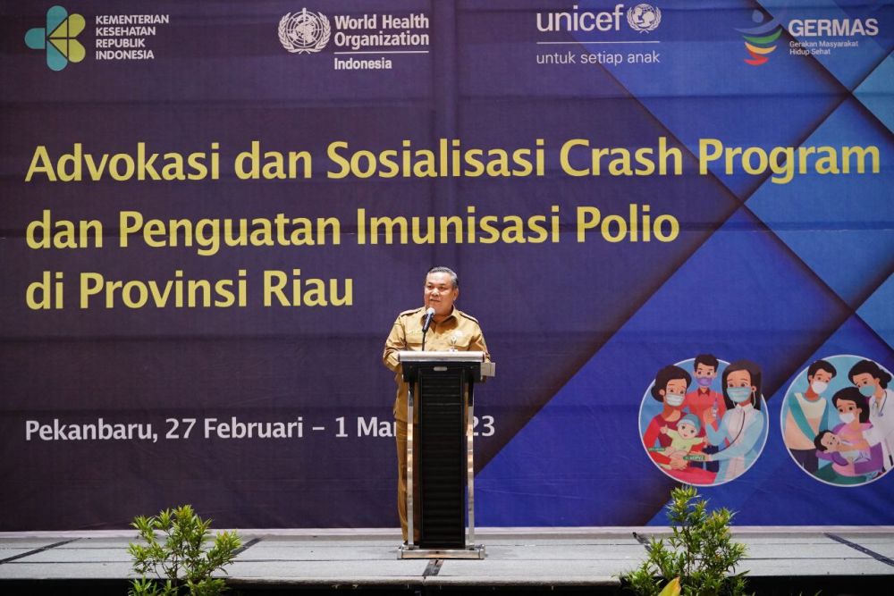 Sekdaprov Riau Minta Seluruh Sektor Kerja Sama Sukseskan Crash Program Imunisasi Polio