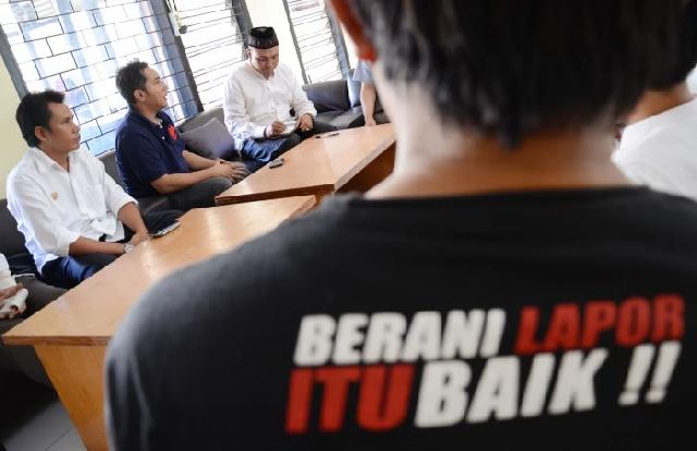 Pimpinan DPRD Riau Belum Teken Berkas Laporan