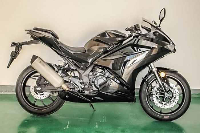 Motor China Ini Mirip Honda CBR250RR