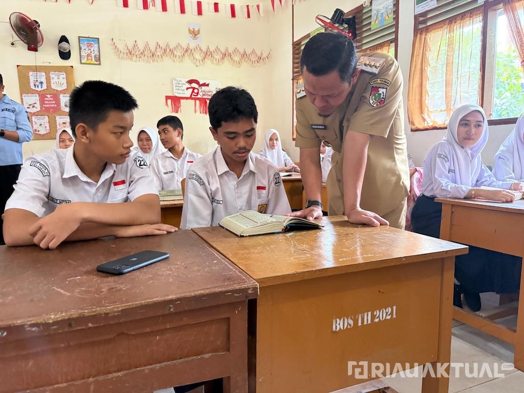 Walikota Pekanbaru Sidak ke Sekolah, Cek Infrastruktur Hingga Pembelajaran Siswa