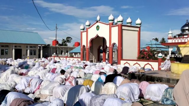 Ribuan Pengikut Tarekat Syattariah Sudah Rayakan Idul Fitri, Klaim Puasa Sudah 30 Hari