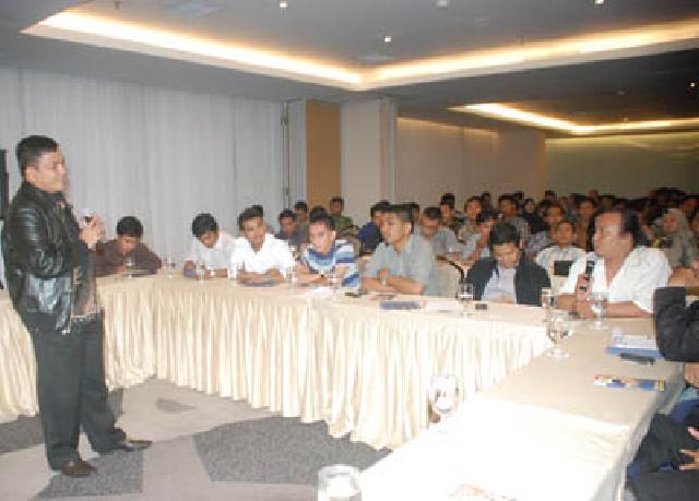 Cagubri Jon Erizal Ajak Mahasiswa Riau Ciptakan Peluang Usaha