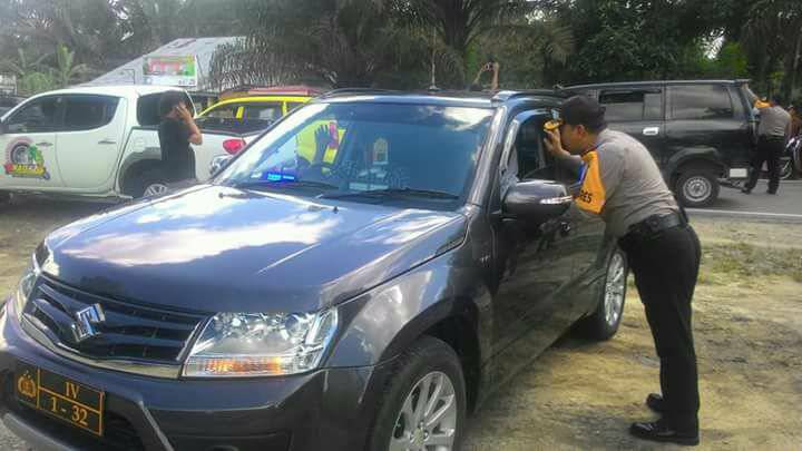 Kecelakaan Terjadi di Depan Mata, Kapolres Kampar Larikan Korban ke Rumah Sakit Gunakan Mobil Dinas