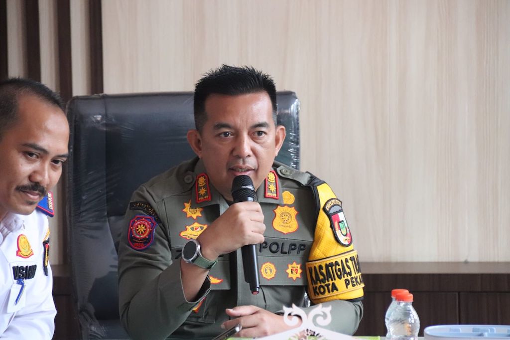 Satpol PP Pekanbaru Dilema Tertibkan PKL Sudirman Ujung, Antara Ekonomi dan Ketertiban