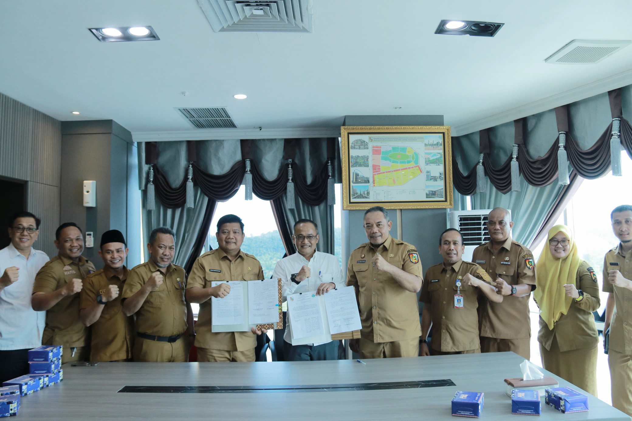 Dikelola Profesional, Pemko Pekanbaru dan PT SPP Tandatangani Perjanjian Sewa Kawasan Kuliner City Walk