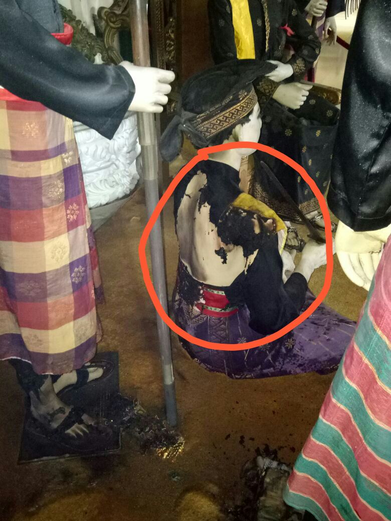 Tau Istana Siak Diduga Dibakar, Syamsuar Tulis Status Ini di Facebook