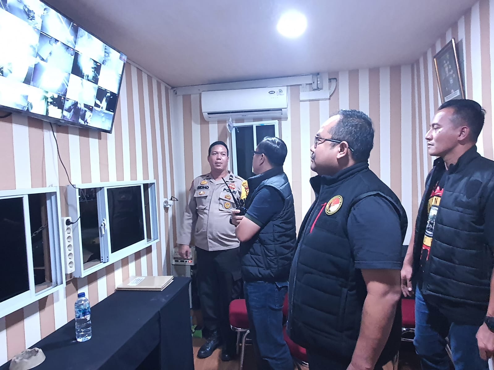 Pantau Aktivitas Masyarakat, Kapolresta Pekanbaru Cek CCTV di Kampung Bersih Narkoba