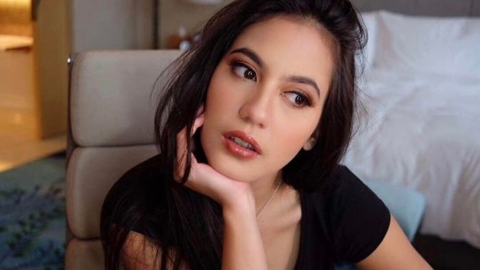 Pevita Pearce, Nge-game Bareng Bocil