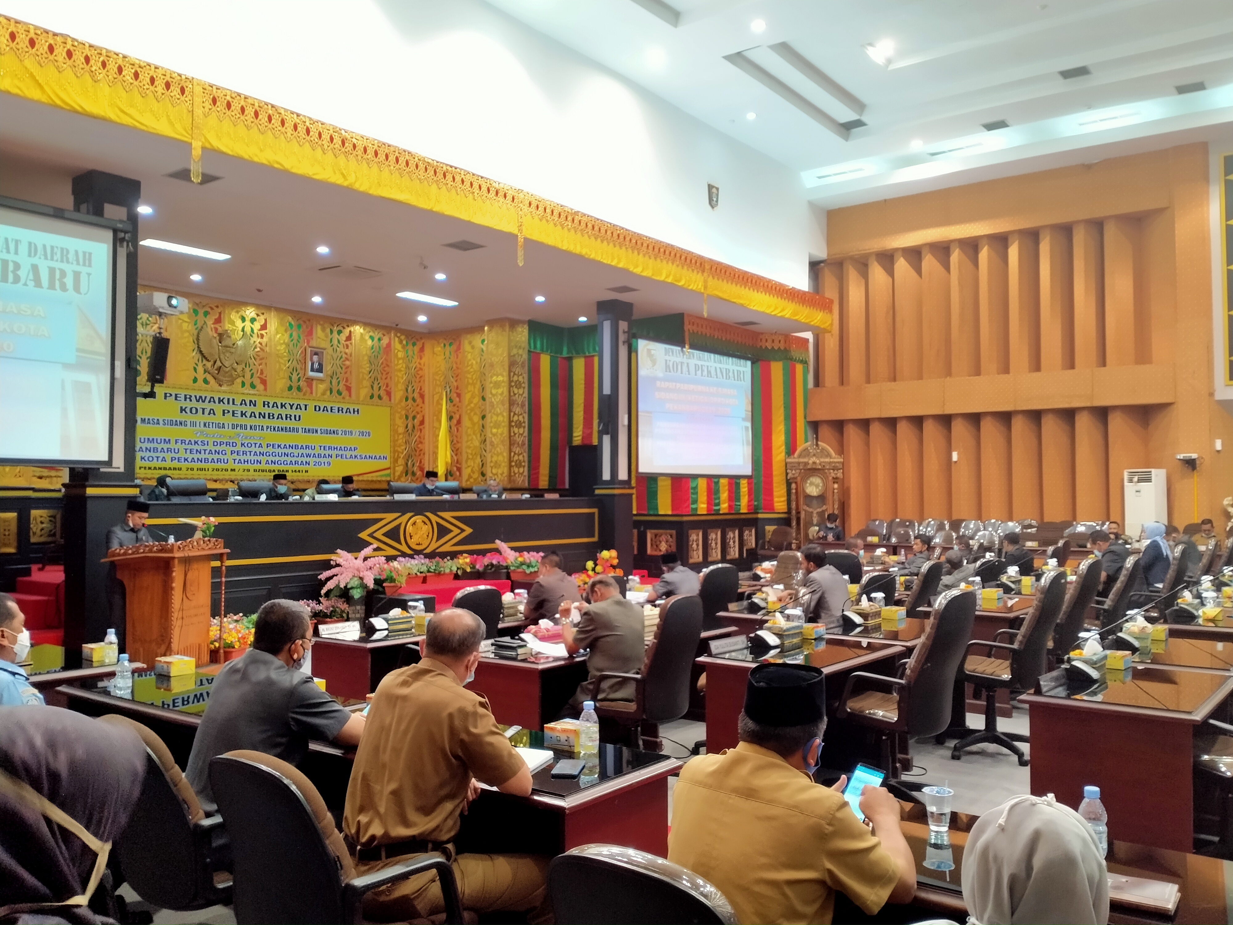 Fraksi di DPRD Sampaikan Pandangan Terhadap Kinerja Pemko Pekanbaru Tahun 2019