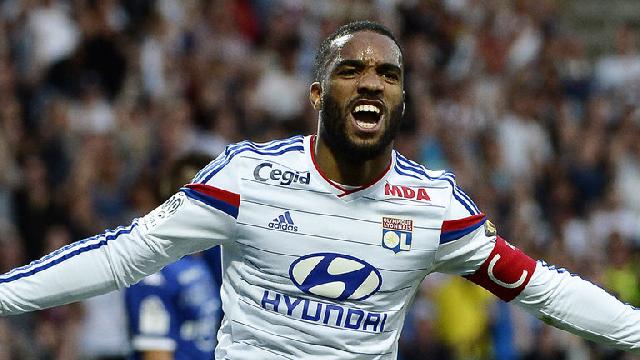 Lakukan Tes Medis dengan Chelsea, Transfer Lacazette Segera Rampung