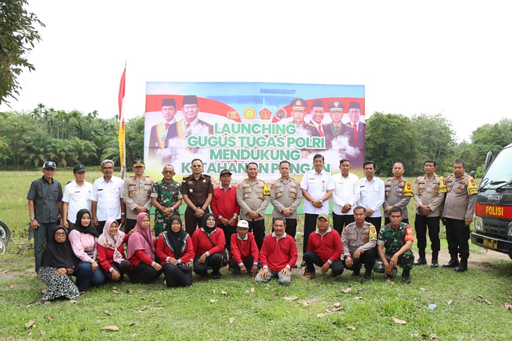 Kapolres Kuansing Launching Gugus Tugas Polri Mendukung Ketahanan Pangan di Desa Seberang Taluk Hilir