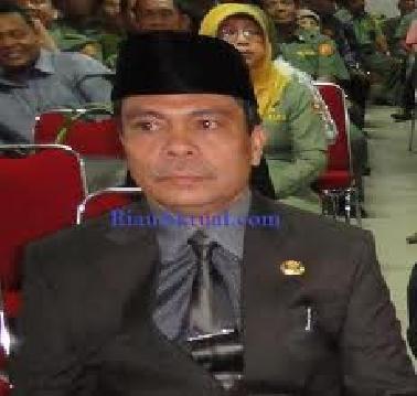 Sekolah Jangan Sembarang bikin Seragam Batik, Harus Motif Melayu Riau