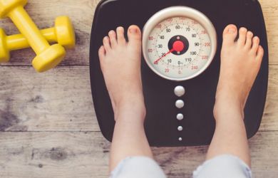 3 Pemicu Berat Badan Kamu Naik Tapi Nggak Mau Turun-turun