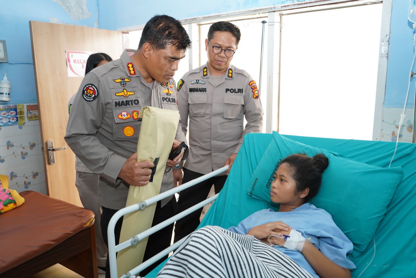 Wujudkan Asa Kembali Bersekolah, Biddokkes Polda Riau Operasi Tulang Kaki Mita