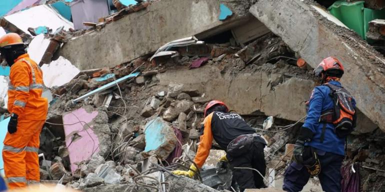 Gempa Sulbar Tewaskan 73 Orang, 64 Di Mamuju, 9 Di Majene