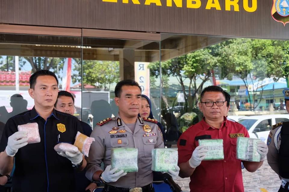 Polresta Pekanbaru Berhasil Amankan 4,5 Kilogram Sabu dan 3 Ribu Ekstasi