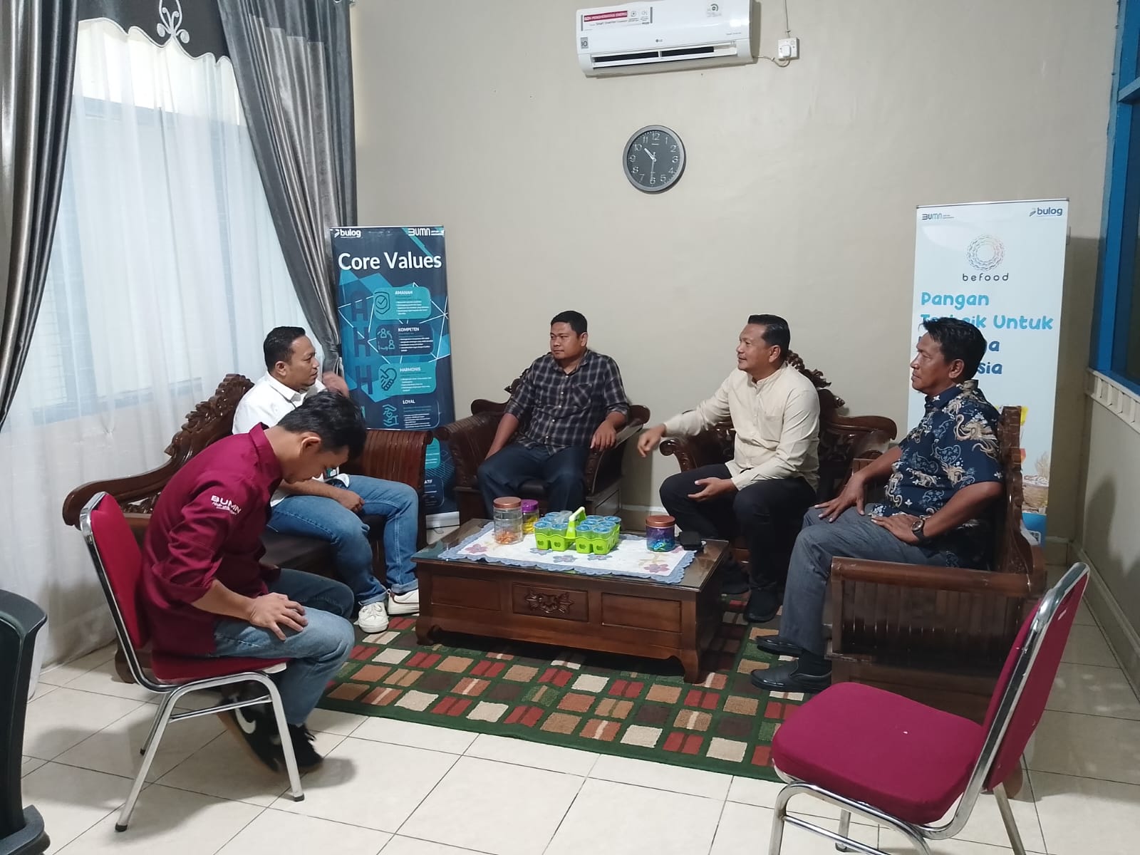 Sat Intelkam Polres Inhu Pantau Stok dan Harga Bapok Jelang Pilkada