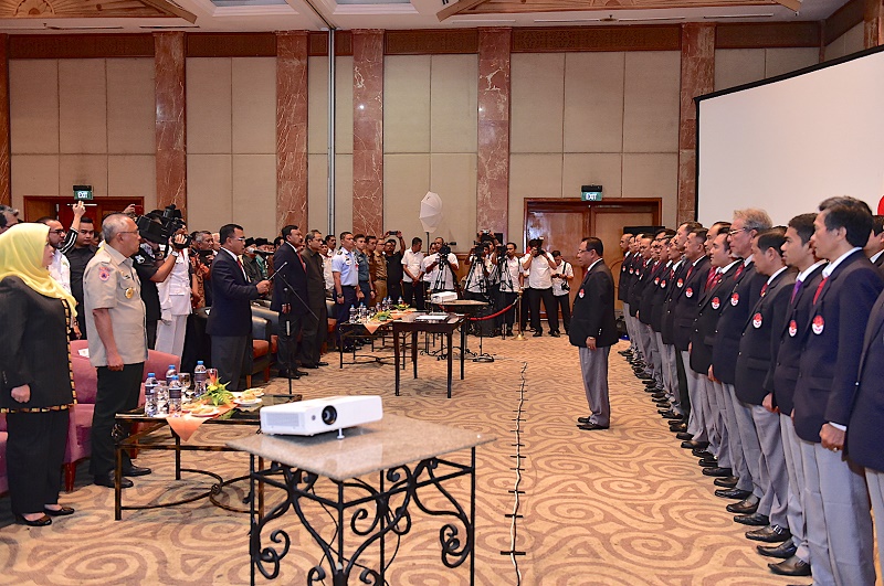 Gubernur Hadiri Pelantikan KONI Riau 2018-2022