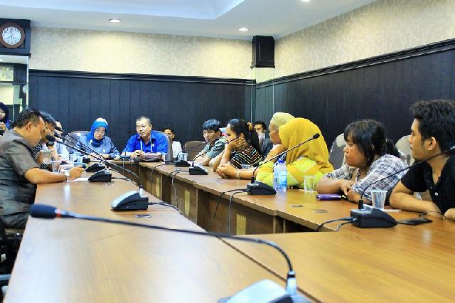  Kembali PKL Arengka Mengadu ke DPRD Pekanbaru