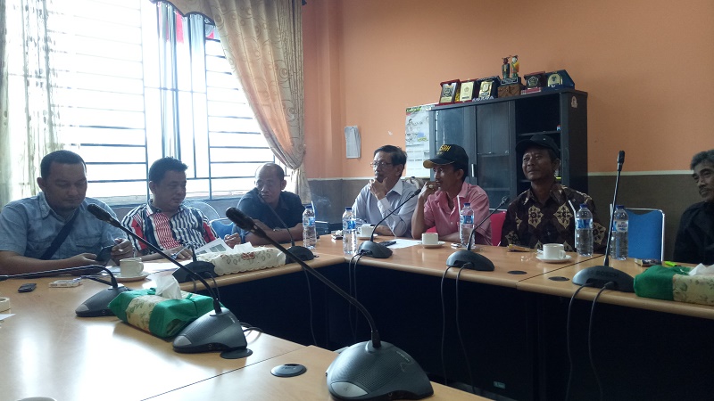 Perwakilan Masyarakat Desa Nyiur Ngadu Ke Komisi II DPRD Inhil Soal Keberadaan PT K3