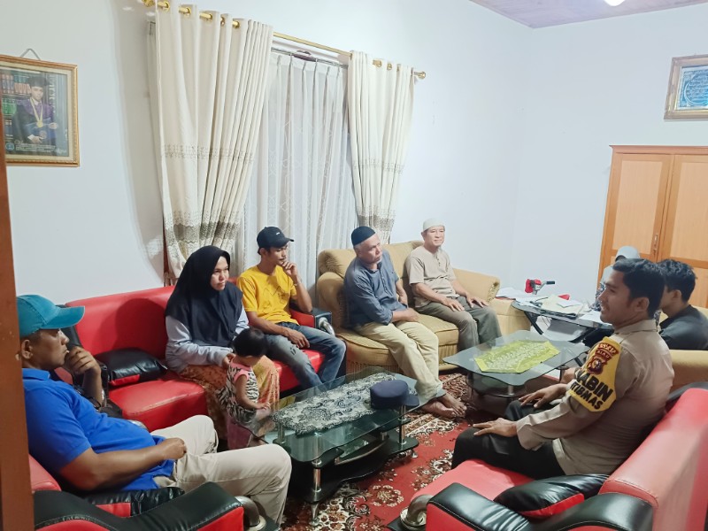 Polsek Sungai Apit Sambangi Warga untuk Jaga Kamtibmas Jelang Pilkada Serentak 2024