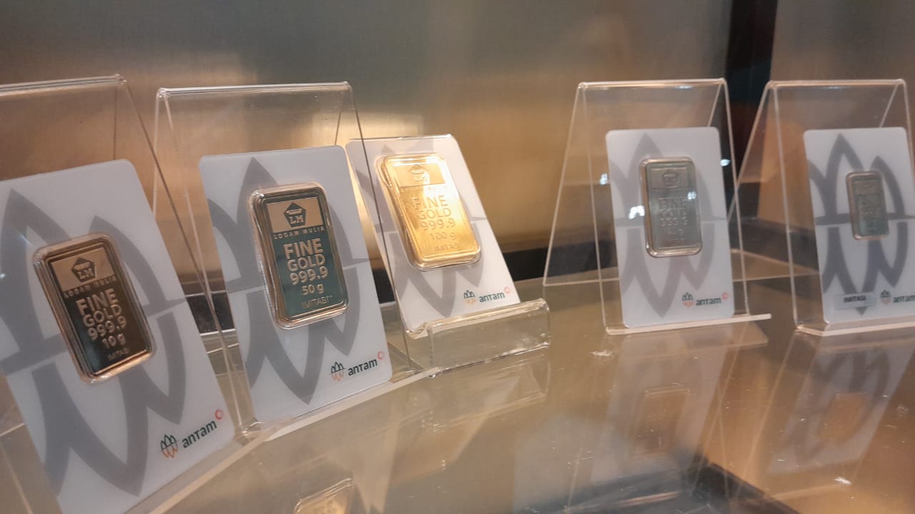 Harga Emas Antam Hari Ini Tembus Rp 2.605 Juta per Gram