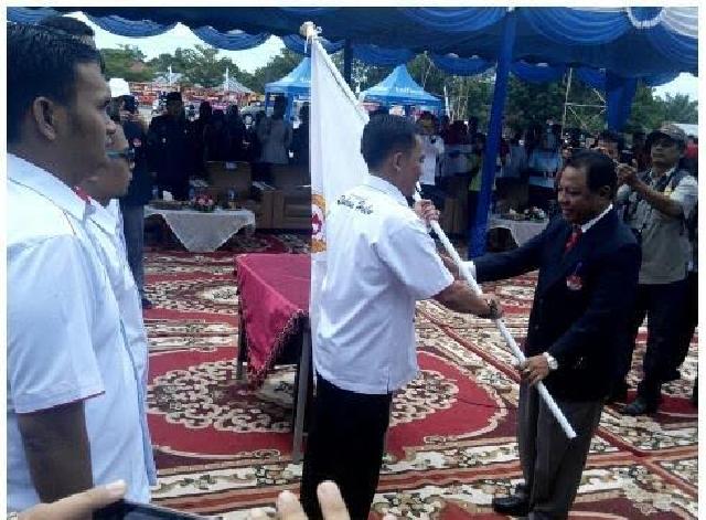 Emrizal Pakis Lantik Pengurus KONI Rohul 2016-2020