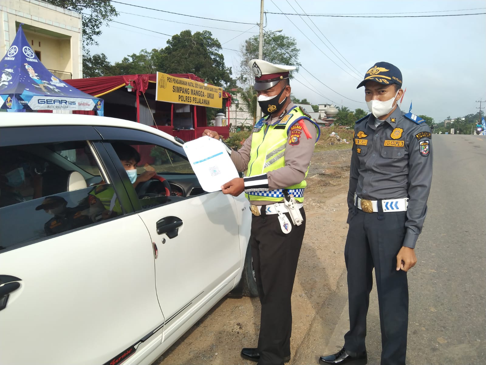 Polsek Ukui dan Puskesmas Buka Layanan Vaksinasi di Pos Pengamanan Nataru 