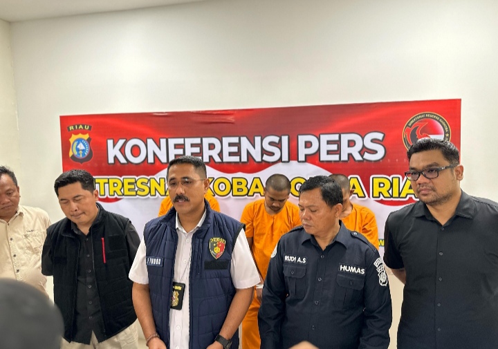 Polda Riau Tangkap Jaringan Narkoba Internasional, Delapan Kilogram Sabu Disita