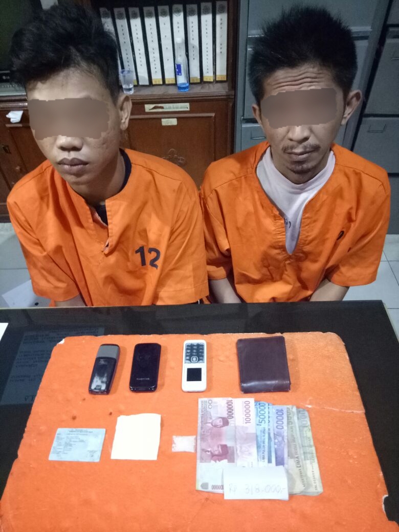 Tiga Pemuda Ditangkap Sat Res Narkoba Polres Inhil