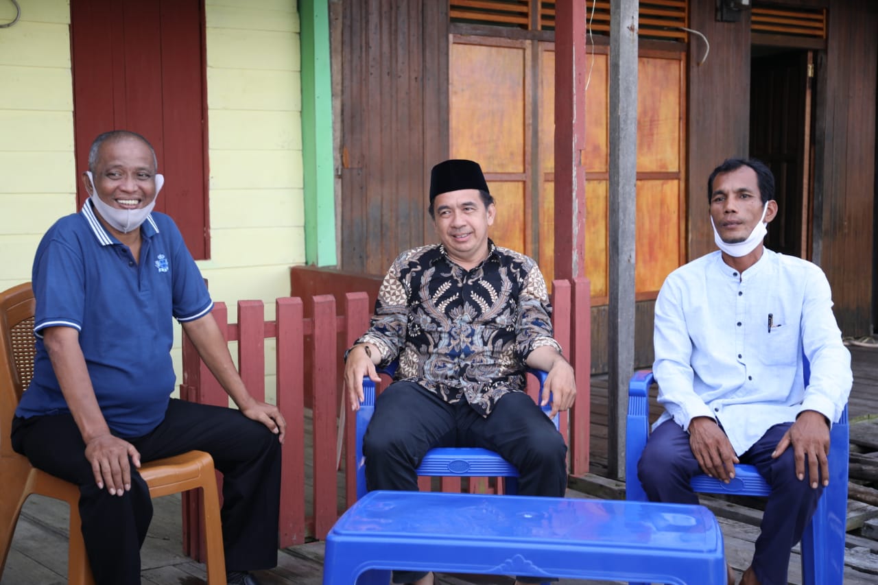 Jemput Aspirasi Warga, Ketua DPRD Inhil Kunjungi Desa Terluar
