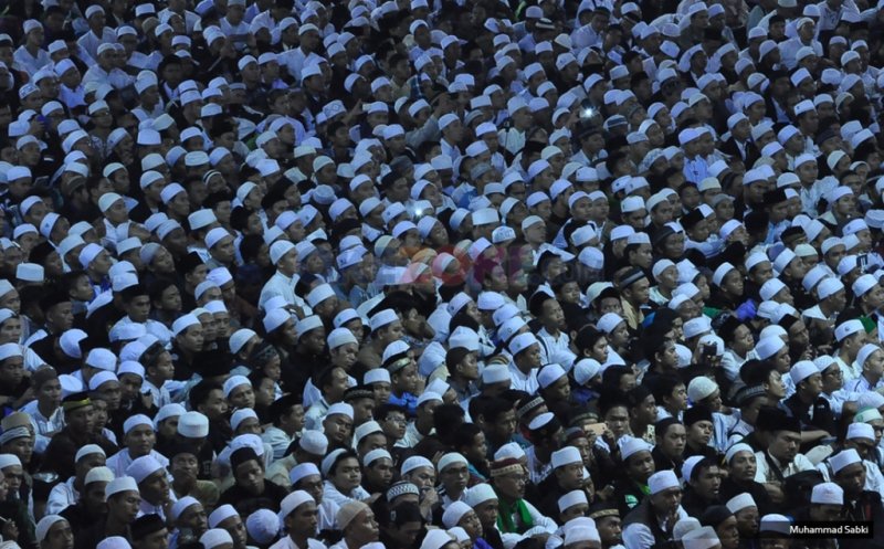 Subhanallah! Tabliq Akbar, Ribuan Muslim Numplek di Lapangan Kerkof Garut
