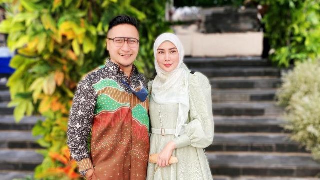 Isu Poligami, Arie Untung Klarifikasi, Minta Maaf ke Istri