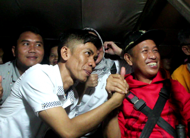 Bupati Pangkep Tawar Pesawat Rakitan Haerul