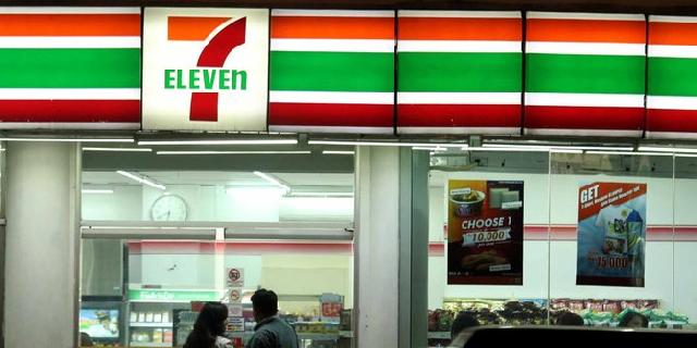 Kadin soal 7-Eleven tutup: Orang beli satu minuman, nongkrong 3 jam