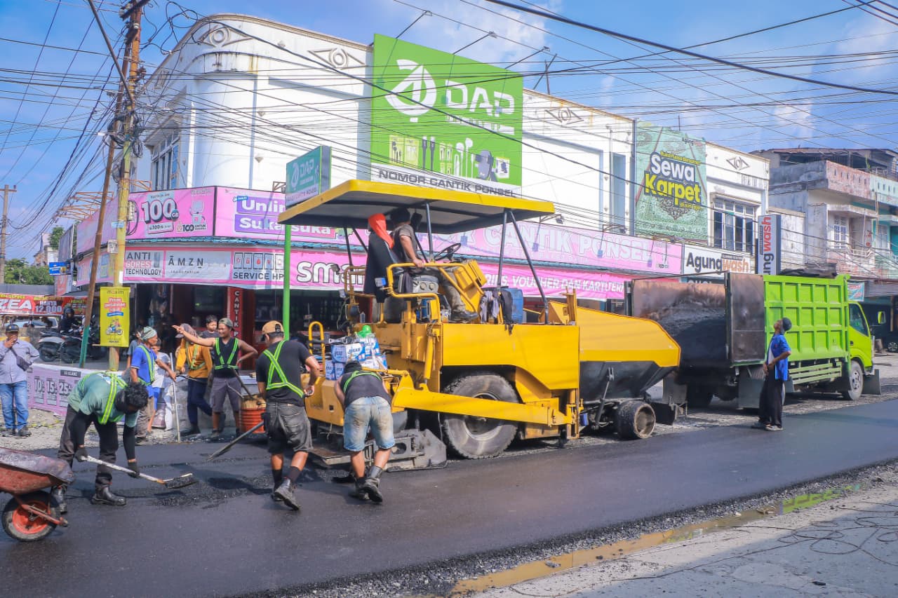 Ketua DPRD Apresiasi Perbaikan Jalan di Pekanbaru
