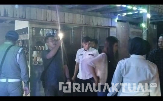 Komisi I DPRD Pekanbaru Datangi Kafe Remang-remang