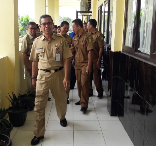 Tinjau UNBK Bupati H. Mursini Himbau Siswa Untuk Teliti Mengisi Jawaban